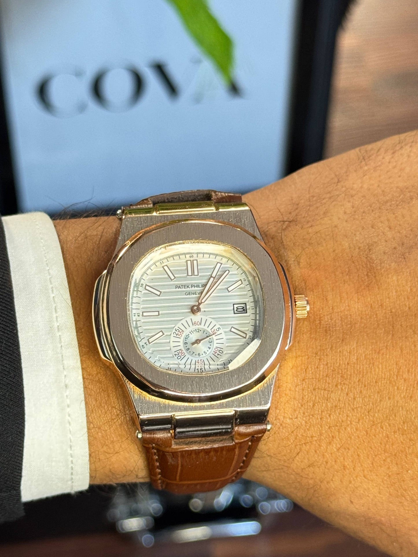 Patek Philippe Nautilus – Rose Gold Chronograph, white Dial