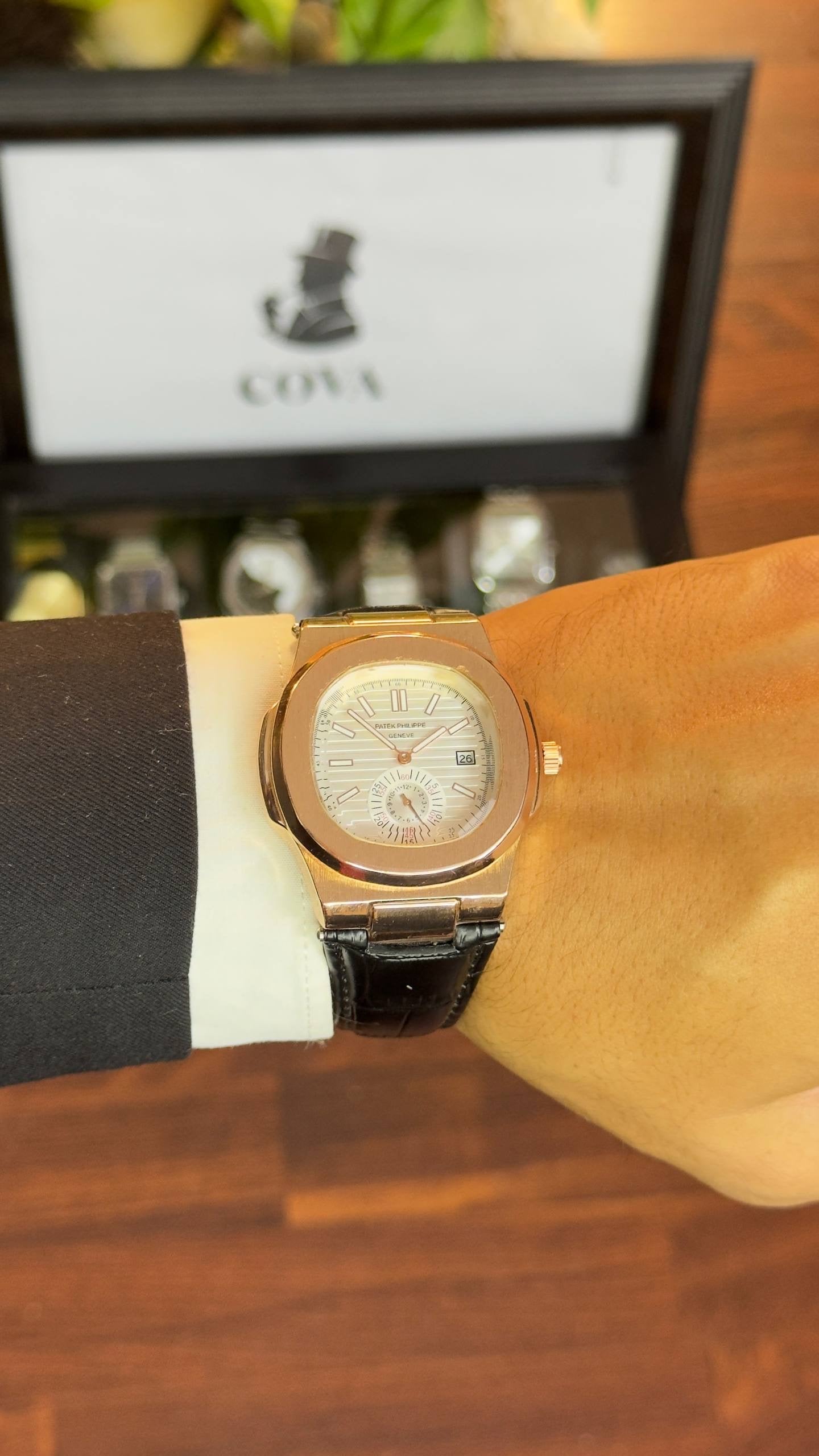 Patek Philippe Nautilus – Rose Gold Chronograph, white Dial