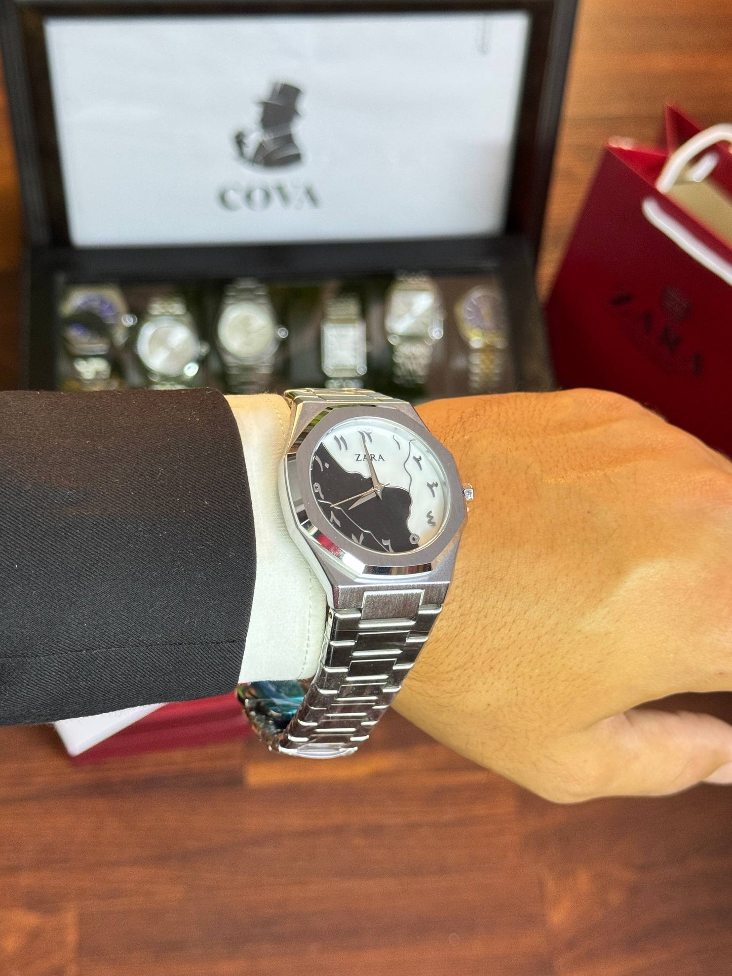 ZARA – Arabic Split Dial (Black/Silver), Stainless Steel Bracelet (41mm) – Original