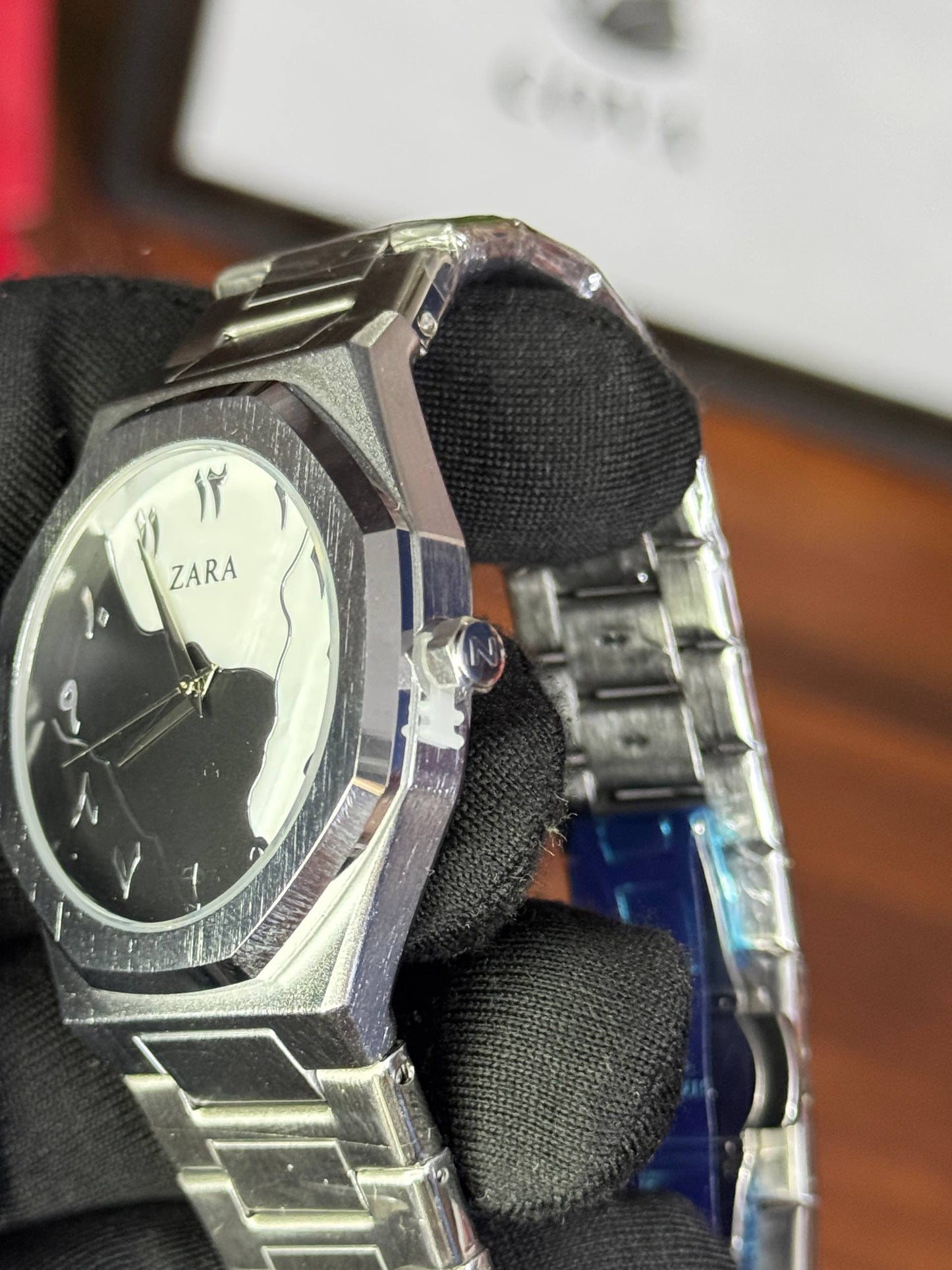 ZARA – Arabic Split Dial (Black/Silver), Stainless Steel Bracelet (41mm) – Original