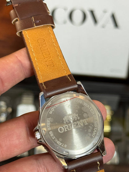 Orient Men's Diver Style Watch – Brown Sunburst Dial, Rotating Bezel, Brown Leather Strap