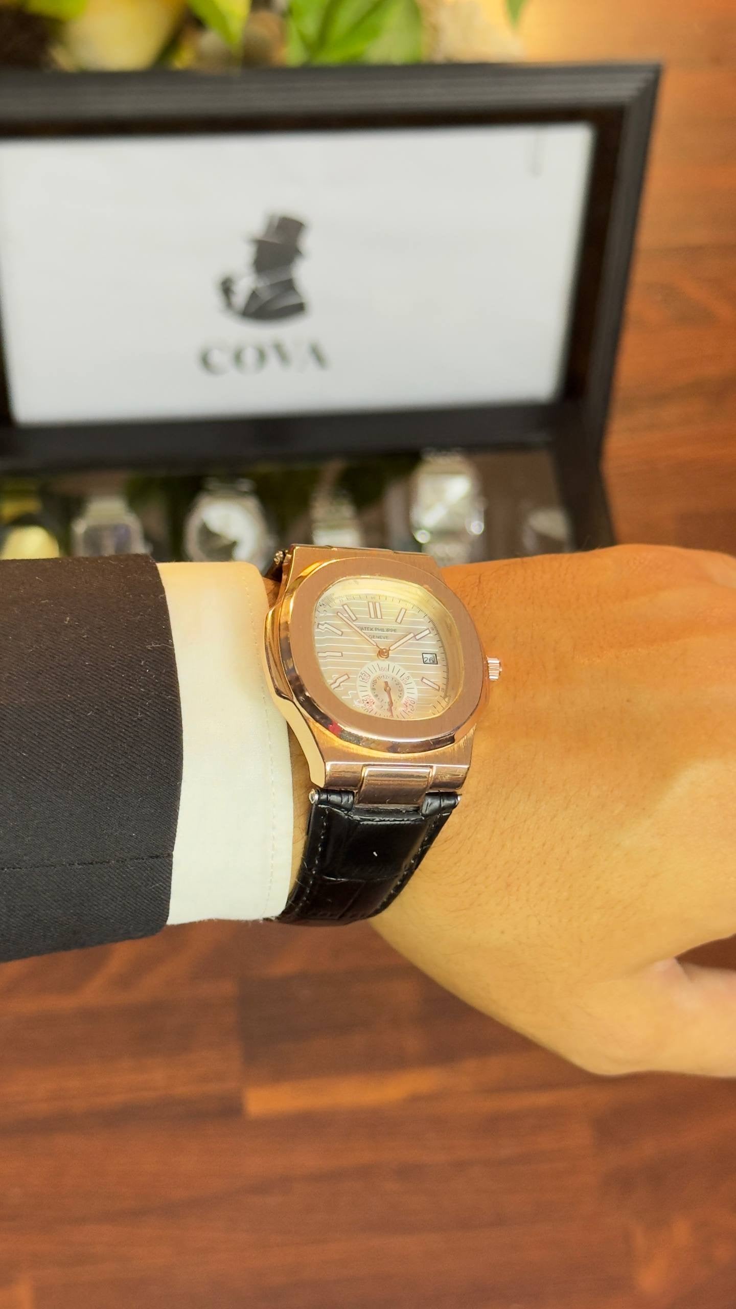 Patek Philippe Nautilus – Rose Gold Chronograph, white Dial