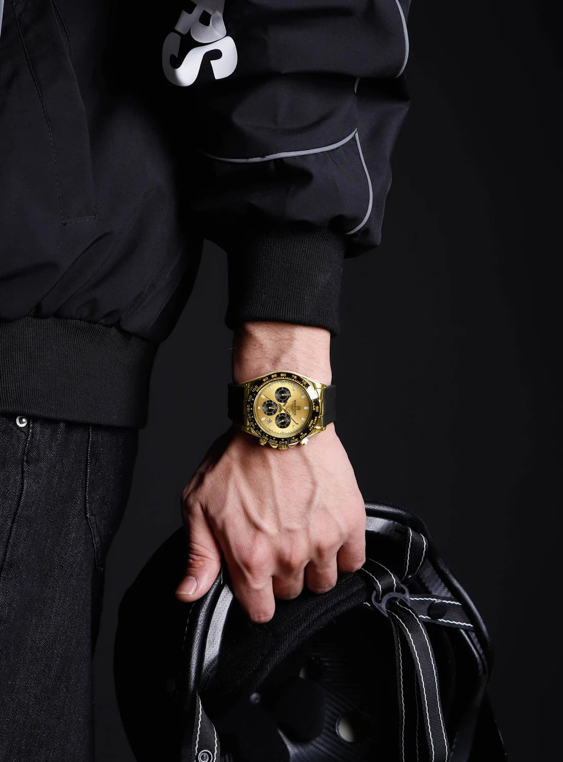 NAVIFORCE NF8054 G/G/B Men
Watch – Gold Case, Black Tachymeter Bezel, Black Silicone Strap