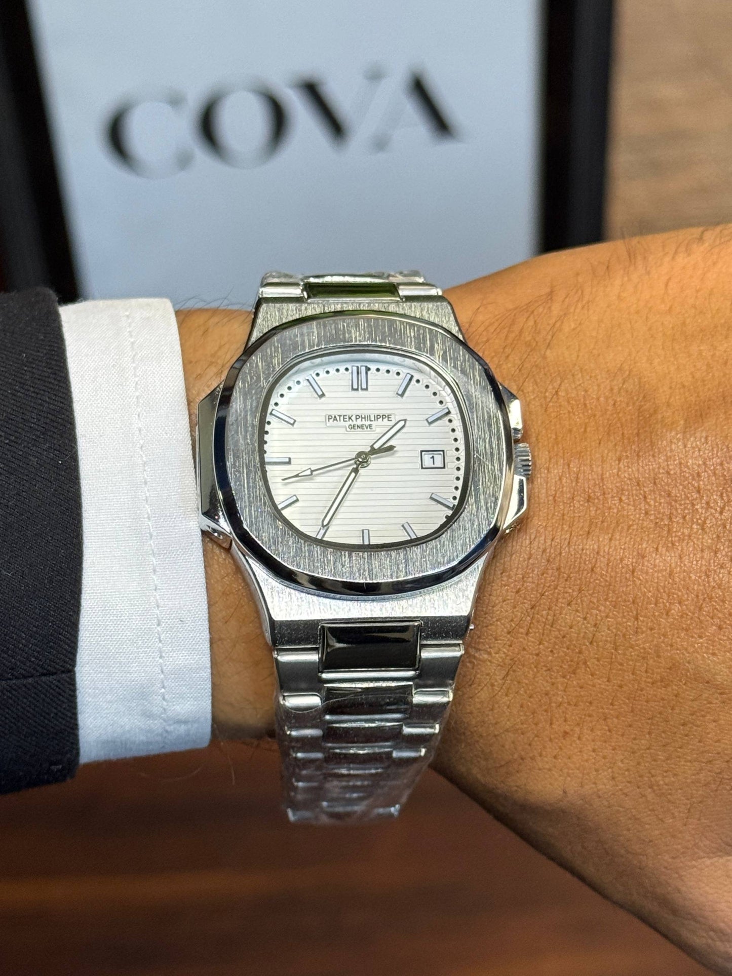 Patek Philippe Nautilus Watch for Men – Stainless Steel Quartz