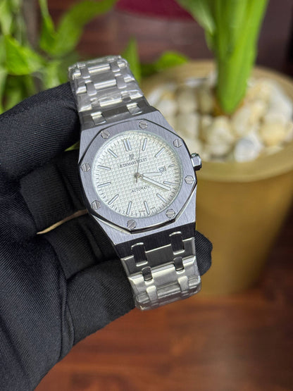 Audemars Pigue “ Royal Oak “