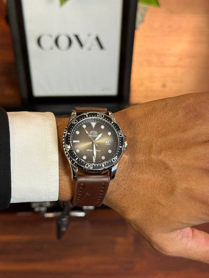 Orient Men's Diver Style Watch – Brown Sunburst Dial, Rotating Bezel, Brown Leather Strap