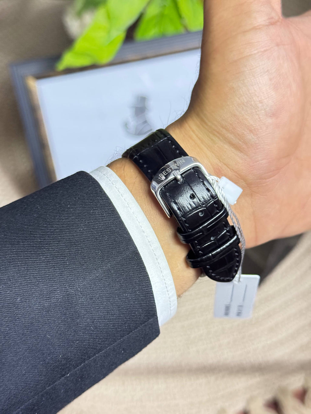 BESTWIN – Leather Strap Watch